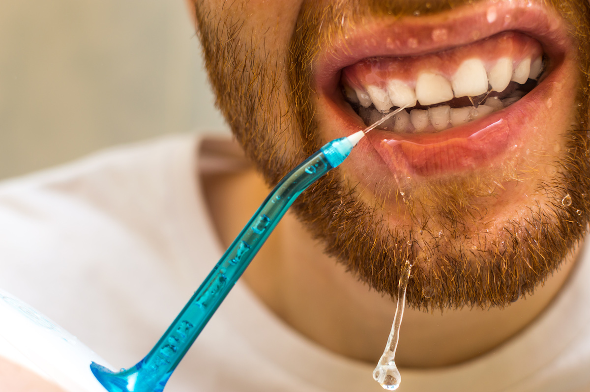 What's More – Waterpik or Dental Floss | Winn Family Dentistry